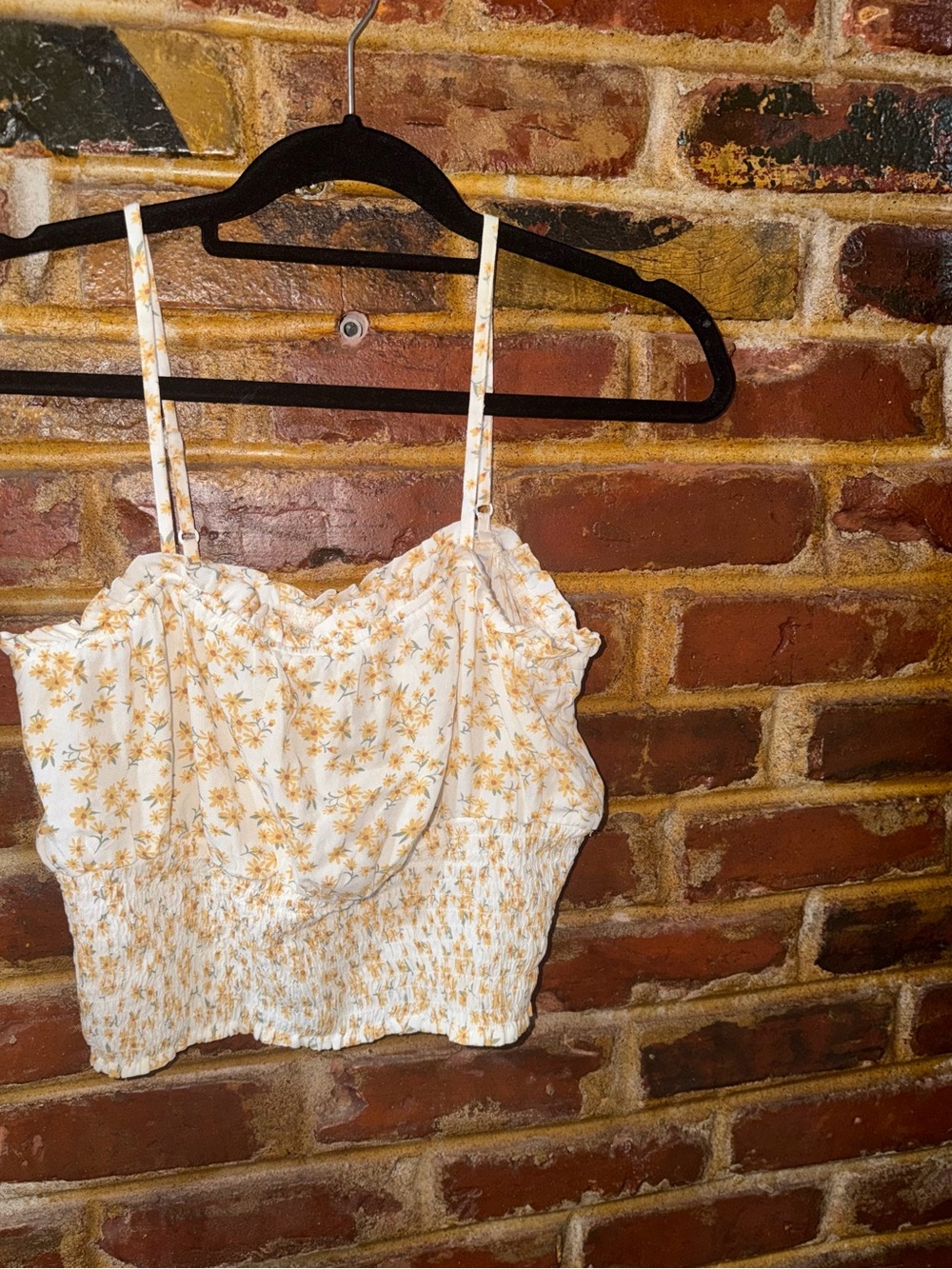AMERICAN EAGLE Yellow Floral Crop Tank Top, Size Medium